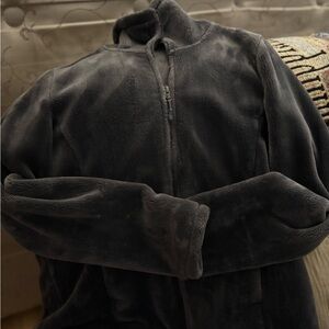 New! Women’s Cozy Black Fleece Jacket